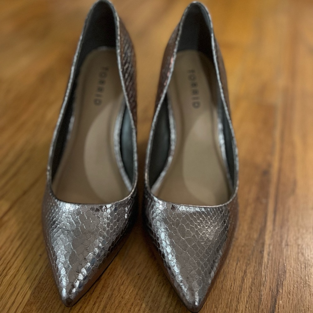 Torrid pumps
